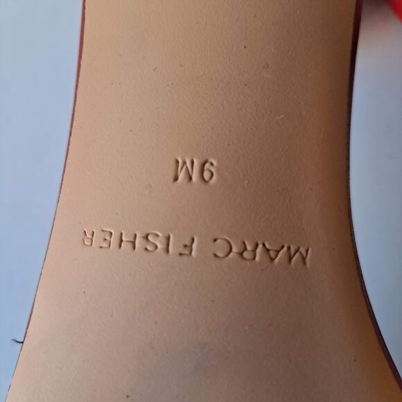 Marc Fisher Korita Crimson Red Ankle Strap Square Toe Heeled Sandals Size 9 M - Picture 14 of 16